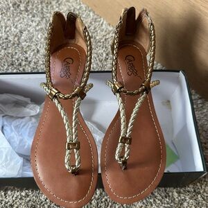 Carlos Santana used women sandals size 5 gold & copper with leopard back wedge